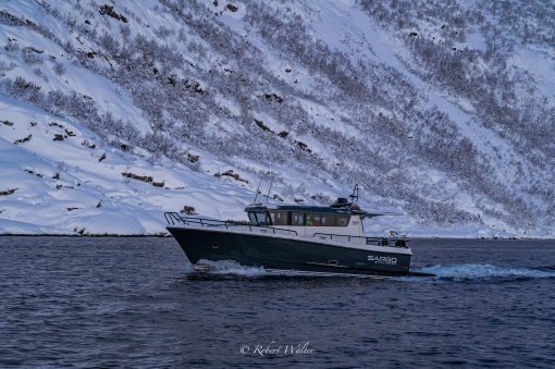 Expedition boat